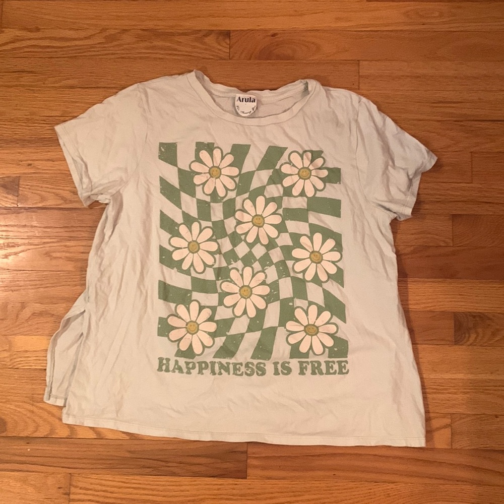 Arula Graphic T-shirt | Sz Amazing